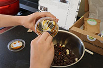 Doe de chocola en de stroop erbij