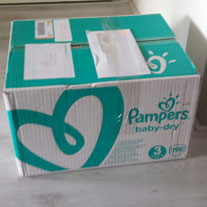 pampers maandbox