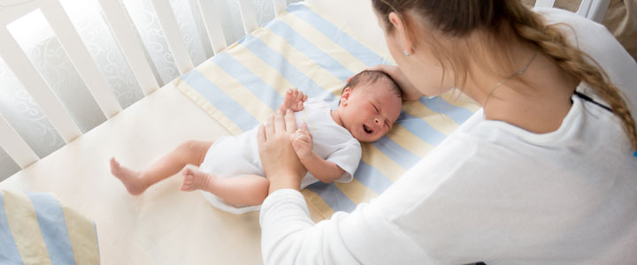 aan de andere kant, Burgerschap modder Babybedje veilig kort opmaken: stap voor stap en de babyslaapzak test!