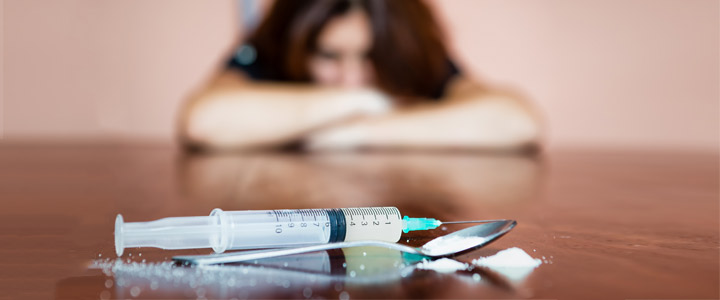 Kunnen moederschap en drugsgebruik samengaan? Kunnen moederschap en drugsgebruik samengaan?