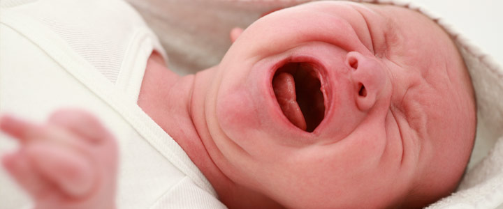 De onbesproken donderwolk - huilende baby De onbesproken donderwolk - huilende baby