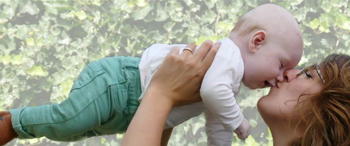 Wij vieren de liefde en zijn dankbaar voor ons grote geluk Naud Wij vieren de liefde en zijn dankbaar voor ons grote geluk Naud